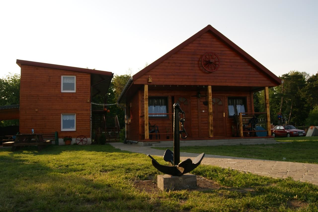 Лоджи Baltic Resort Darłowo - Domek nr 10 Дарлувко-5